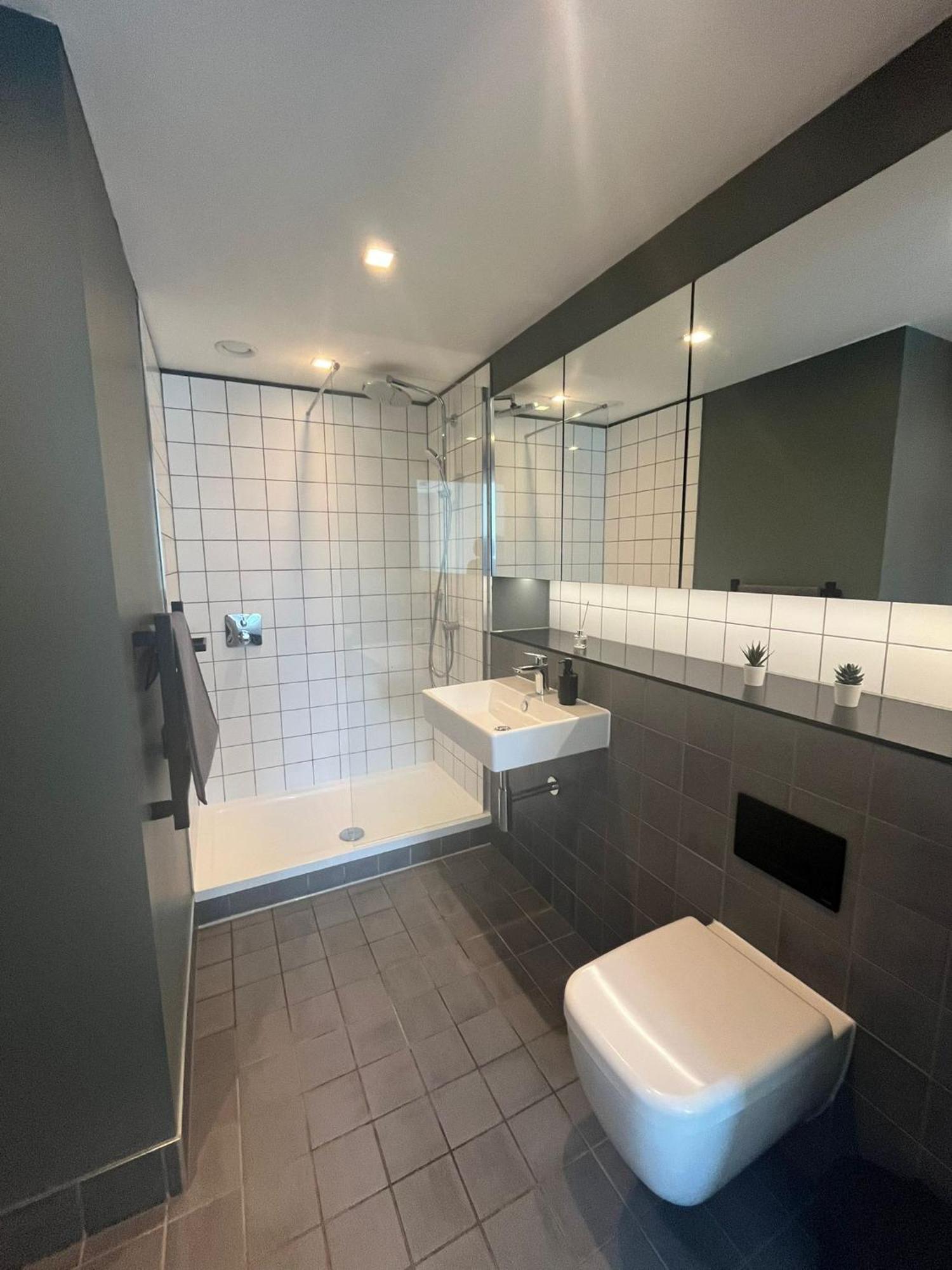 Luxury 2 Bedroom Apartment Manchester Exterior photo